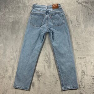 LEVI'S 501 Jeans Womens Size 25x26 Straight Leg Light Wash Premium Denim Modern